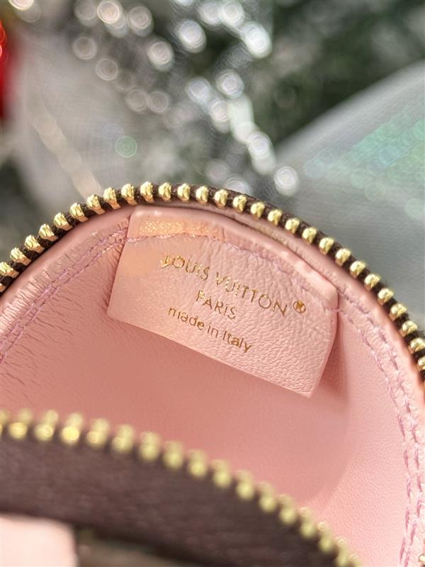 2026124151052976 740